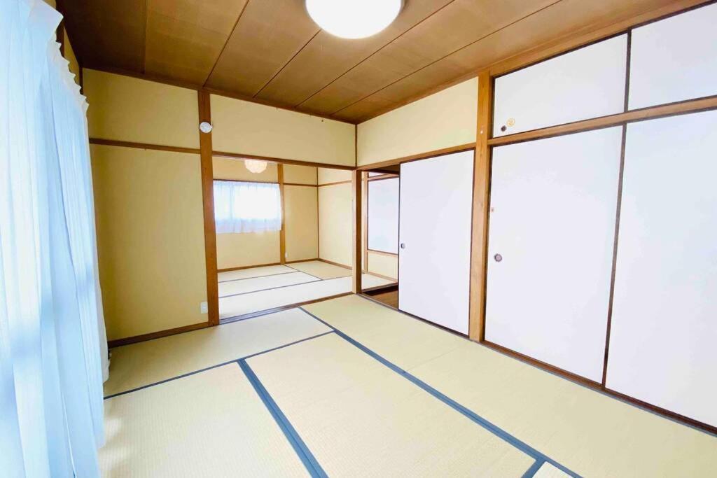 48坪！道後温泉付近駐車場有り清潔さと設備の充実さが高評価 大切な家族仲間と広々とくつろげます Villa Matsuyama  Exterior photo